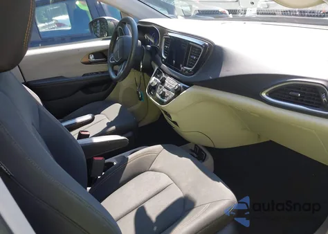 2017 Chrysler Pacifica Touring from USA, damaged, VIN 2C4RC1DG7HR508771